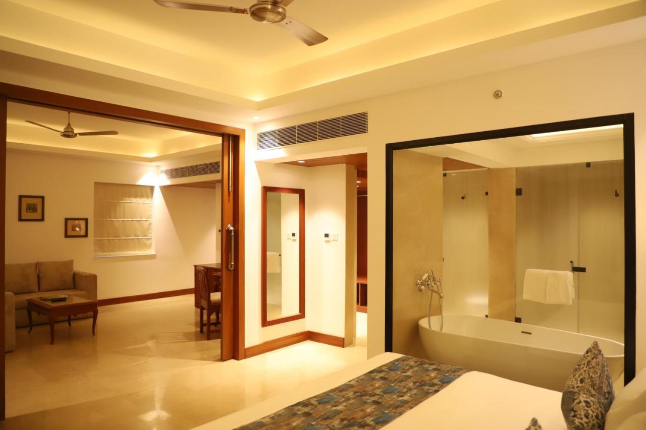 Hotel Chandela Кхаджурахо Экстерьер фото