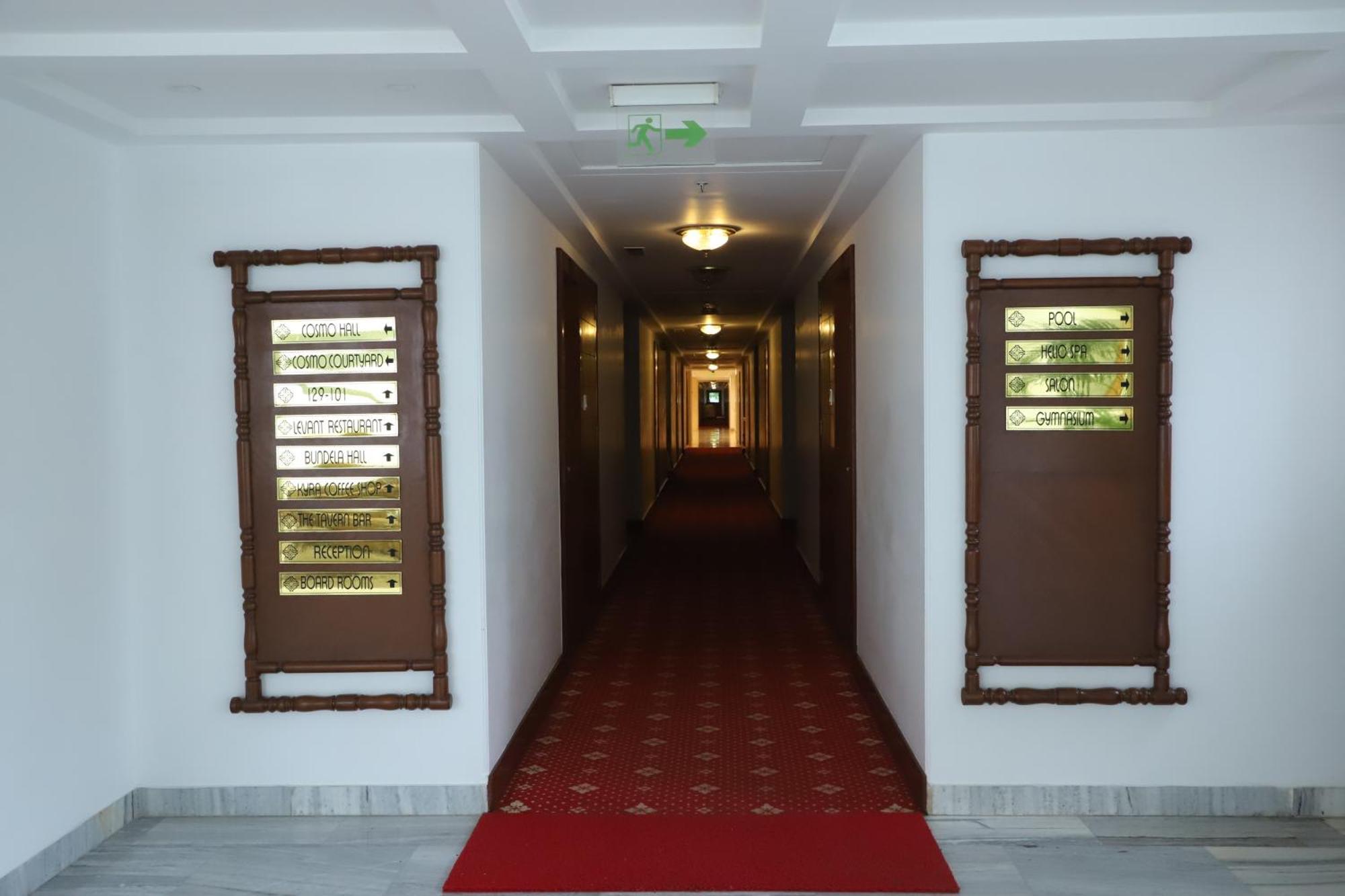 Hotel Chandela Кхаджурахо Экстерьер фото